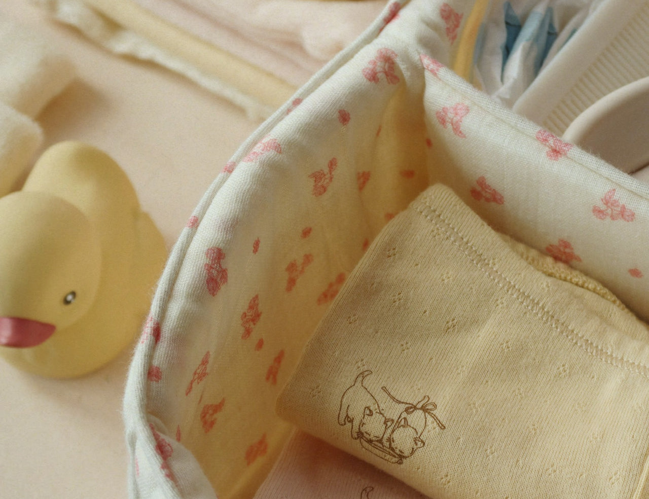 Konges Sløjd A/S JERSEY PANTS banana crepe/creole pink