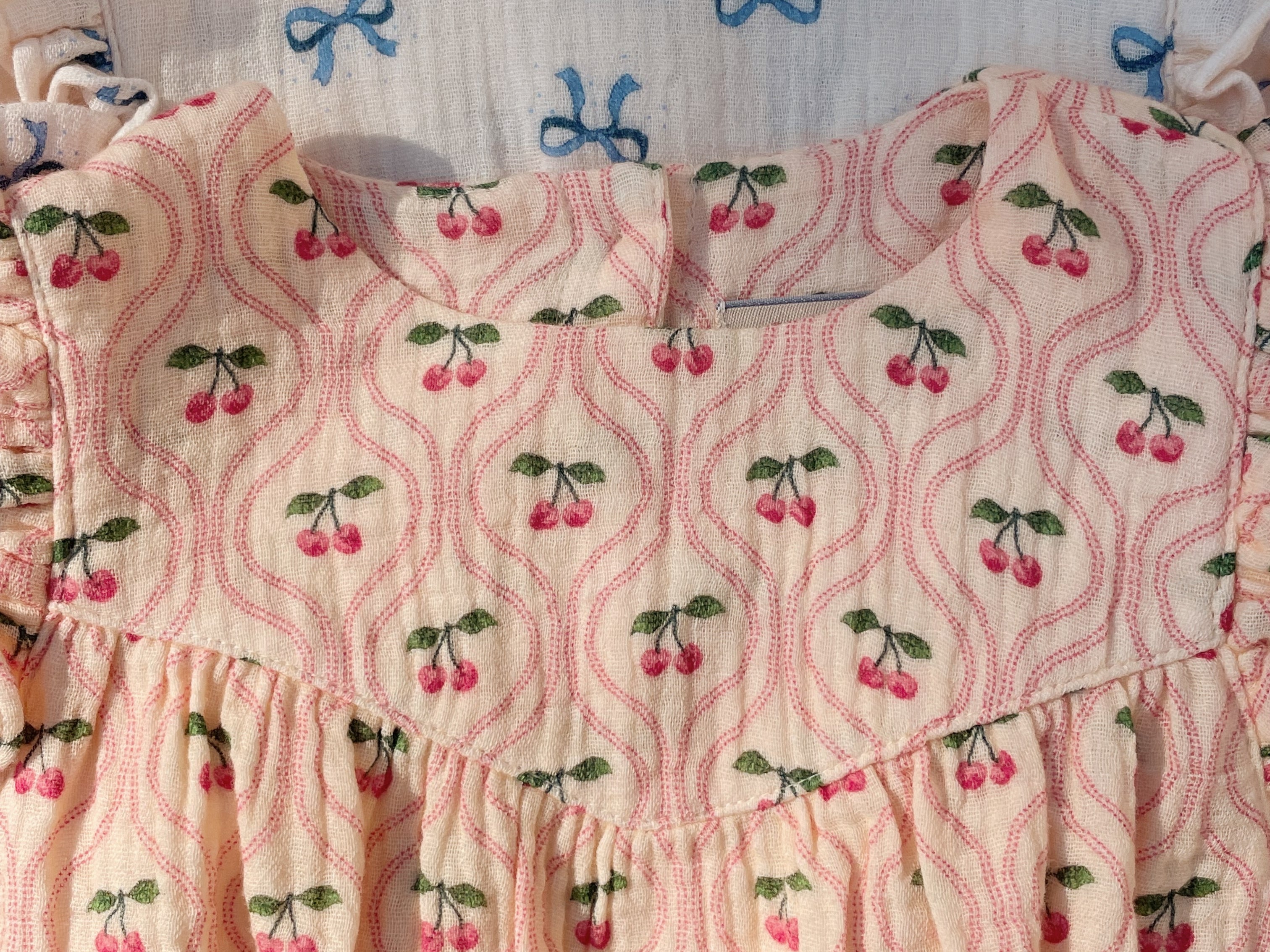 Konges Sløjd A/S WOVEN ROMPERS & JUMPSUITS cherry pink motif