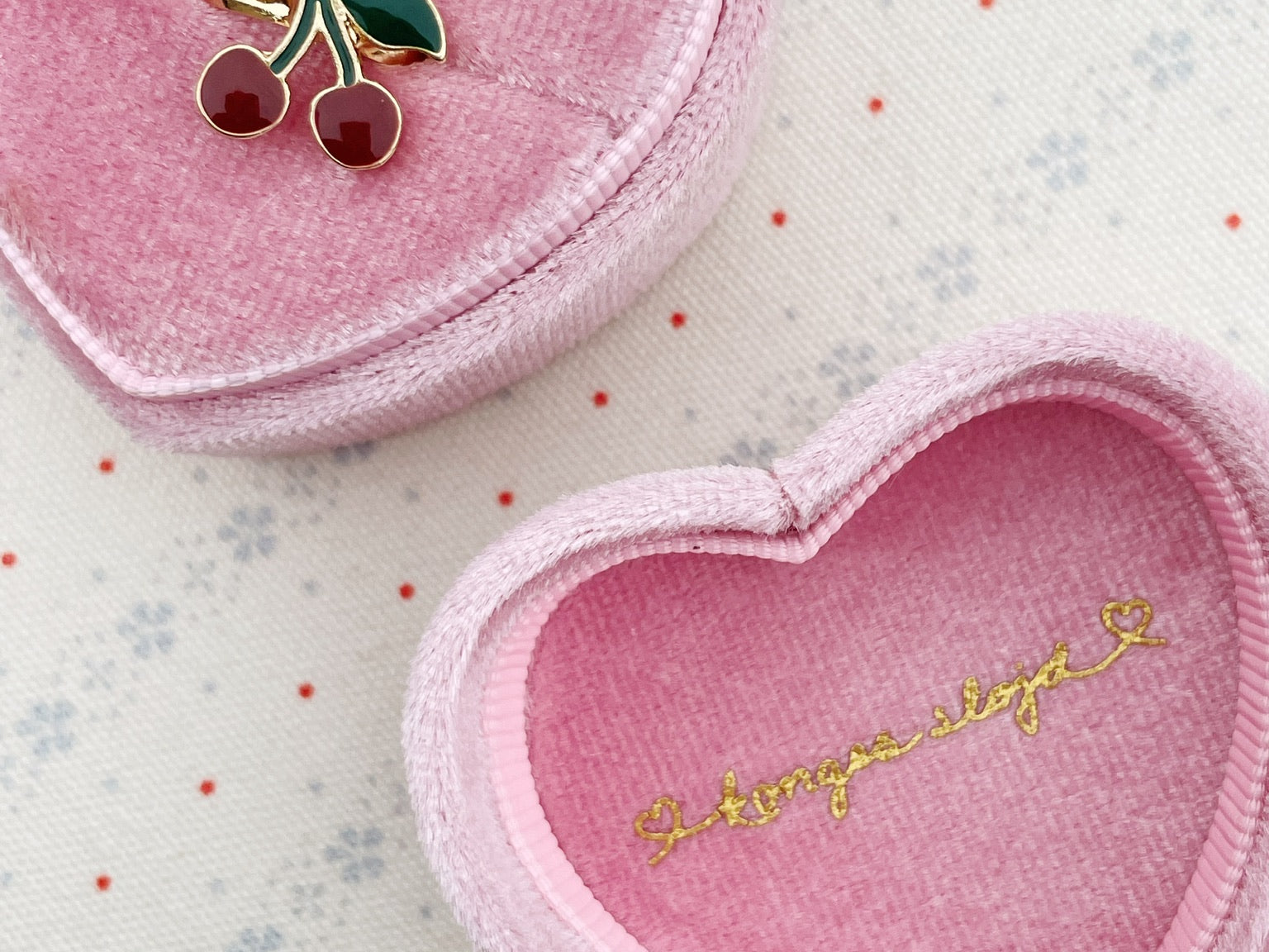 Konges Sløjd A/S JEWELLERY cherry