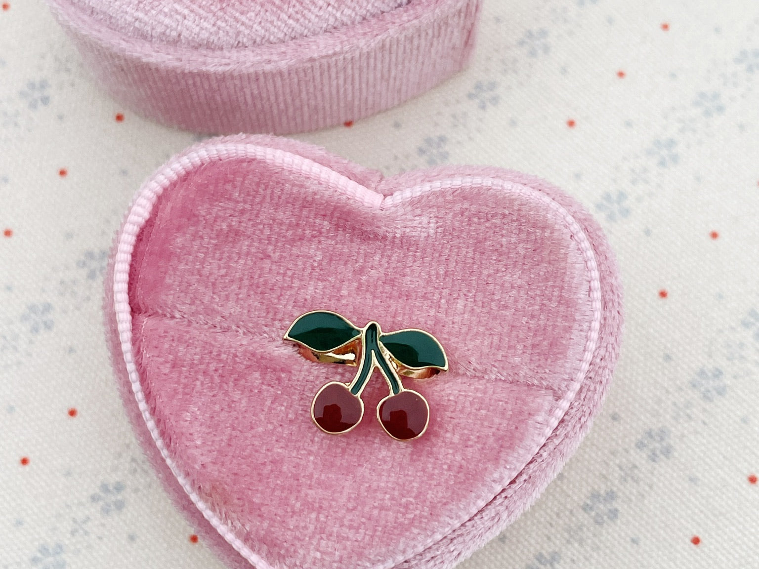 Konges Sløjd A/S JEWELLERY cherry