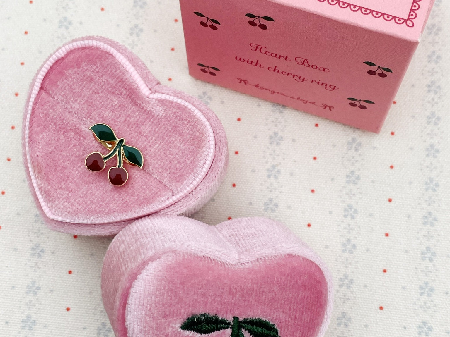 Konges Sløjd A/S JEWELLERY cherry