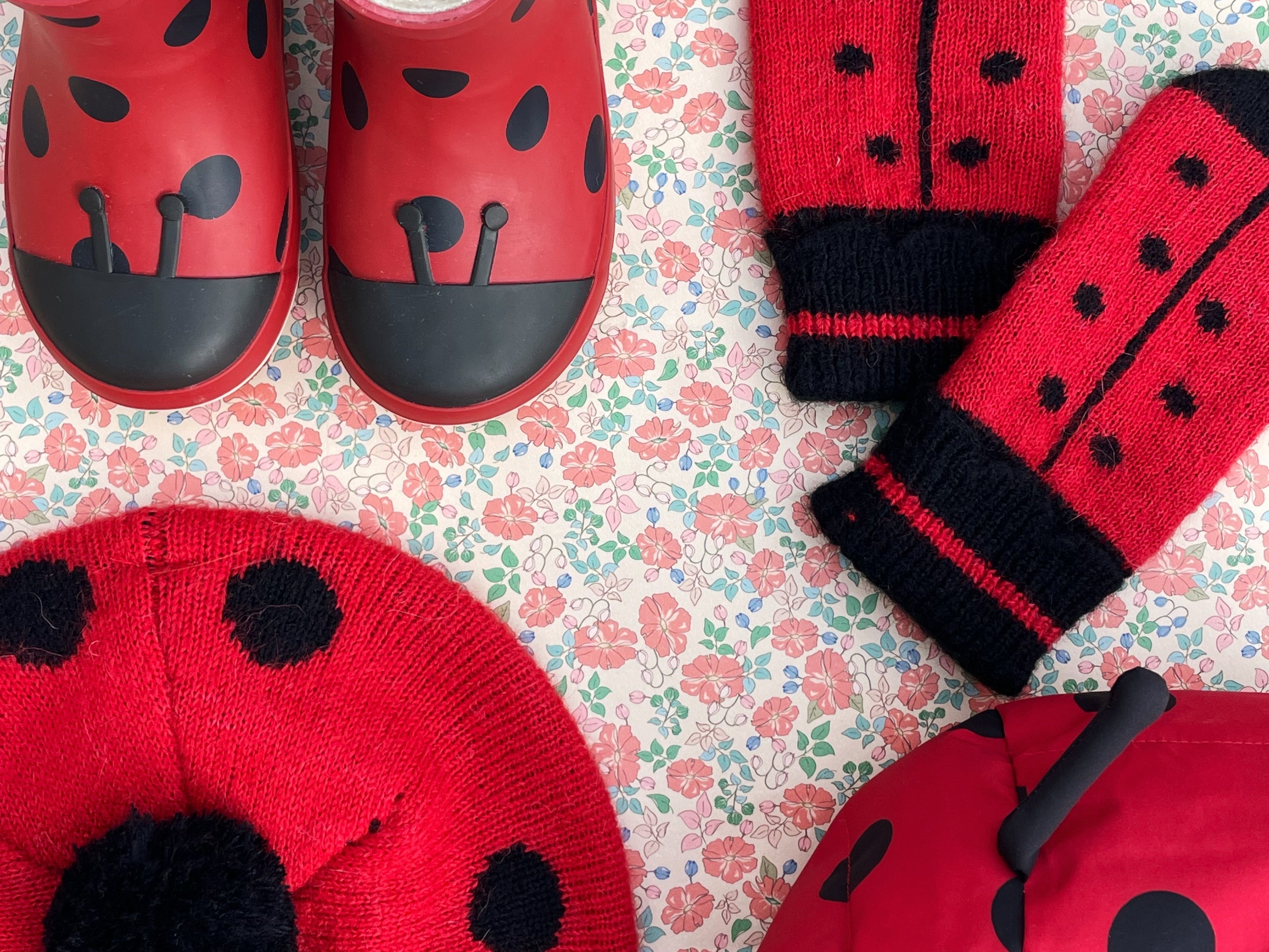 Konges Sløjd A/S MITTENS barbados cherry