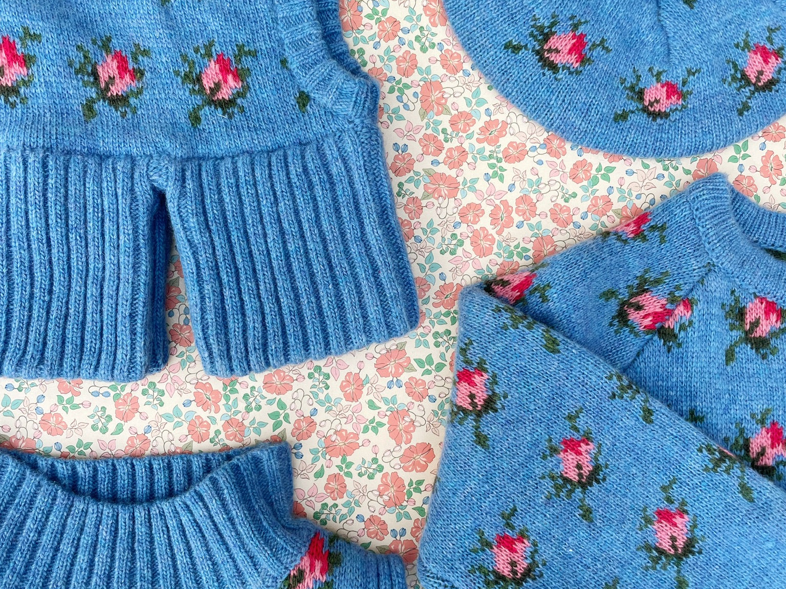 Konges Sløjd A/S BALACLAVAS rosie shades