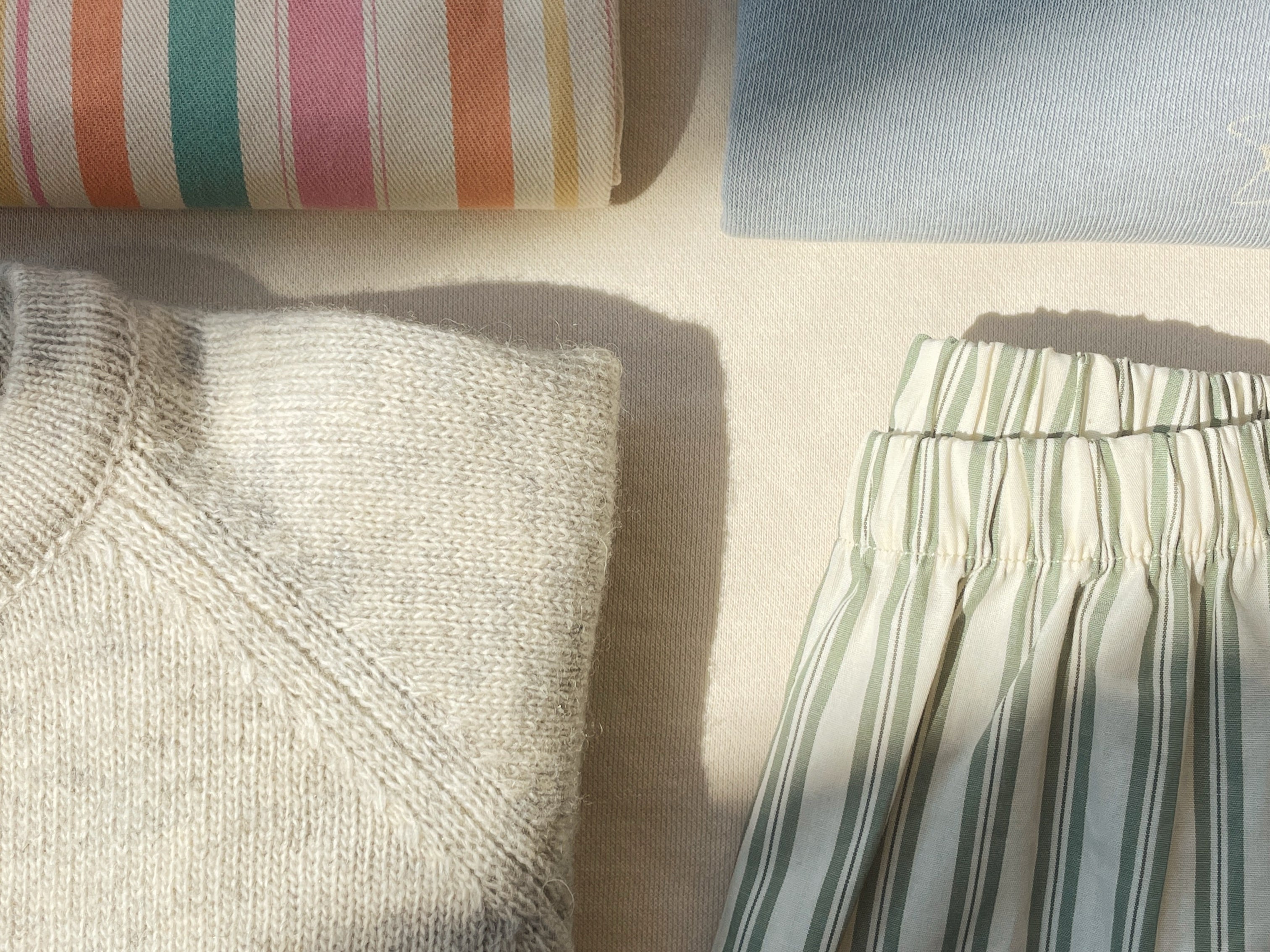 Konges Sløjd A/S KNITTED CARDIGANS off white melange