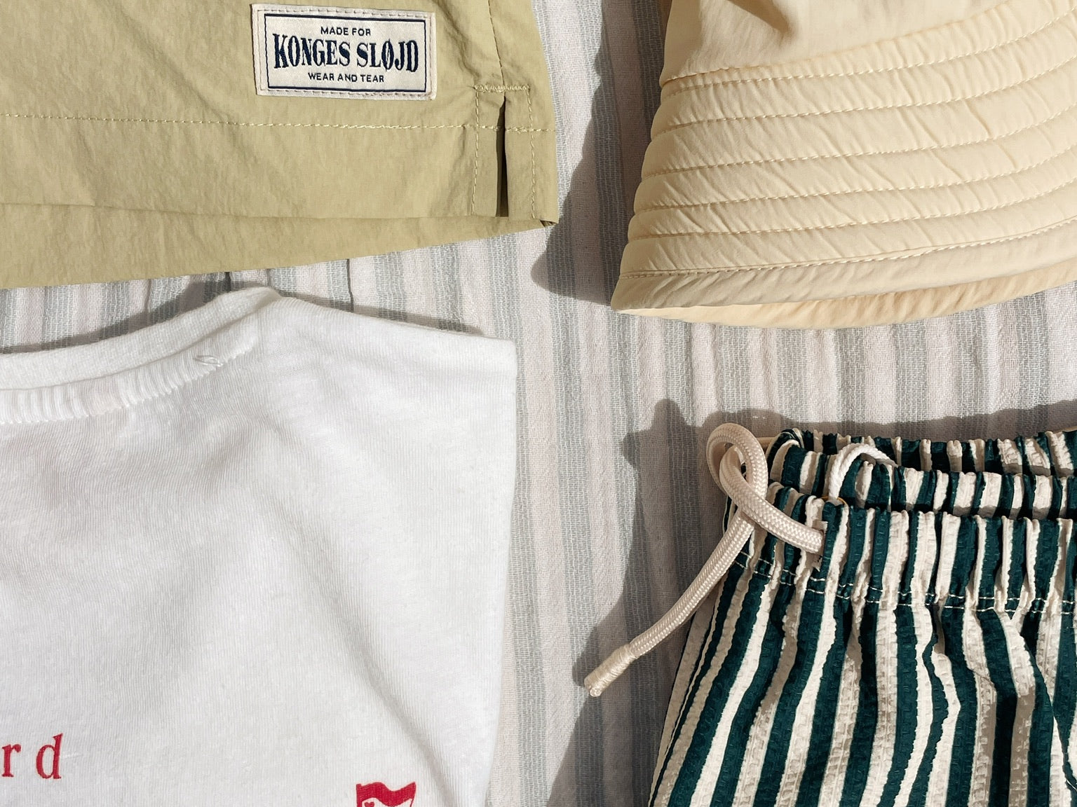 Konges Sløjd A/S UV SWIMHATS banana crepe