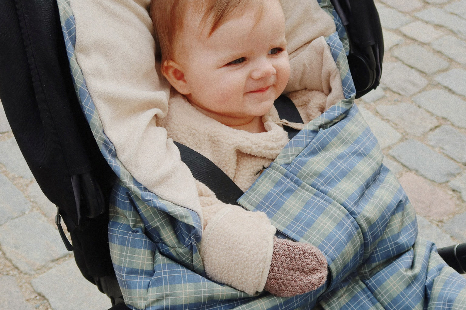 Konges Sløjd A/S MITTENS bunny brown melange