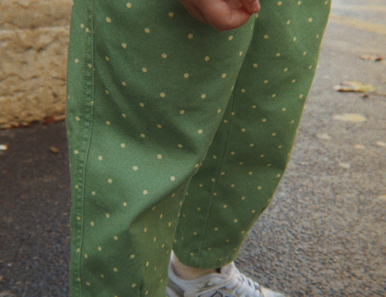 Konges Sløjd A/S WOVEN PANTS dot pistacchi