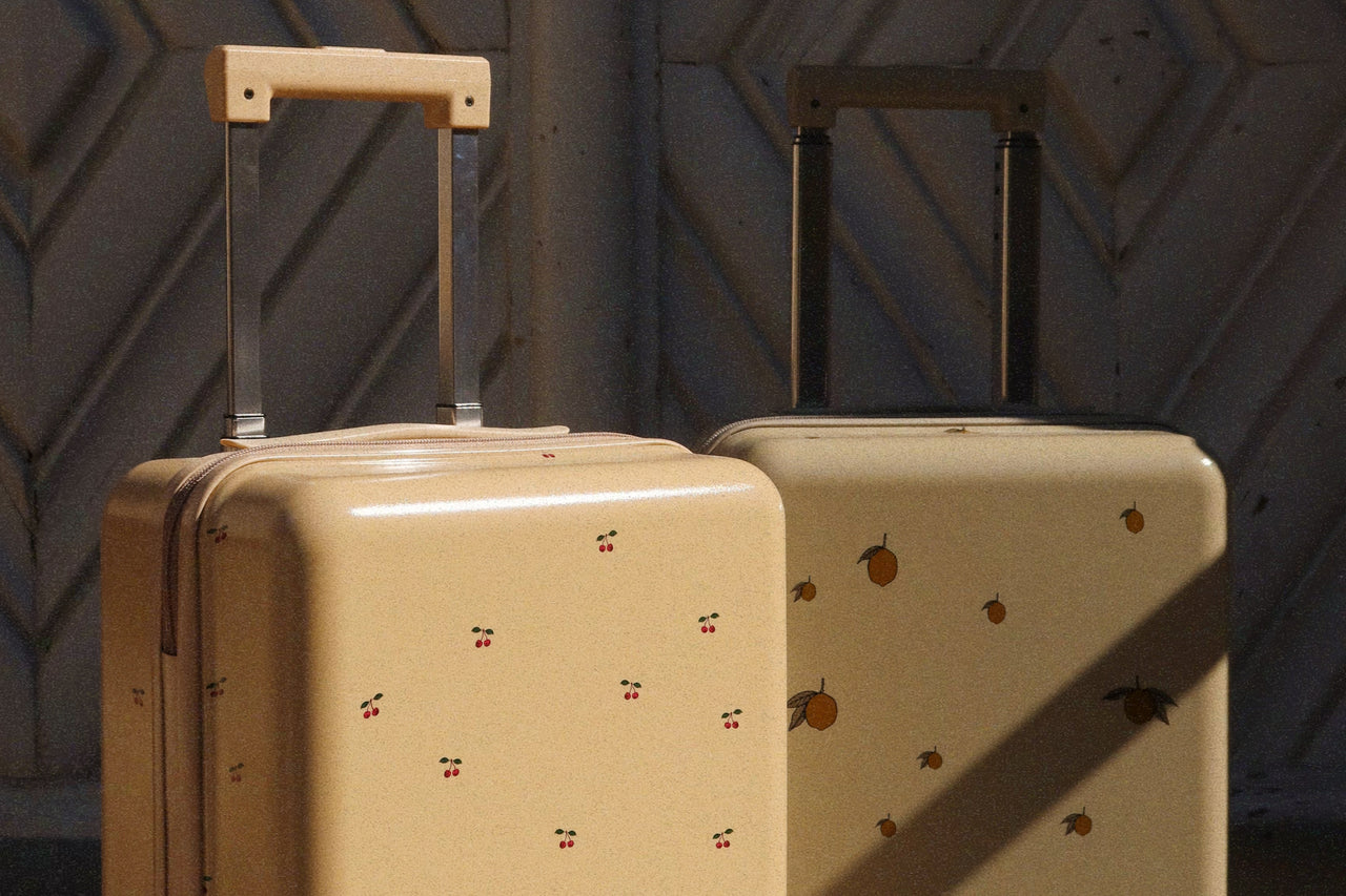 Konges Sløjd A/S TRAVEL SUITCASE lemon